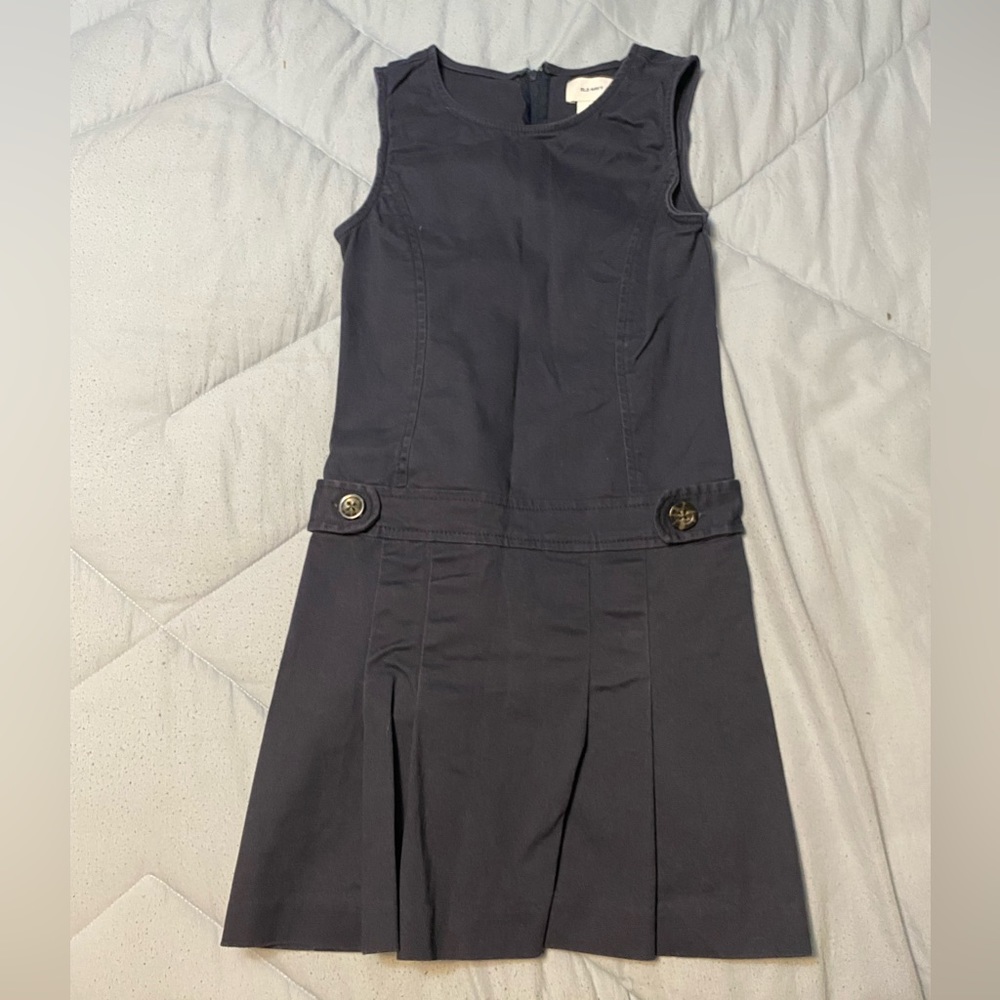 Old Navy School uniform jumper. Size: 8 slim